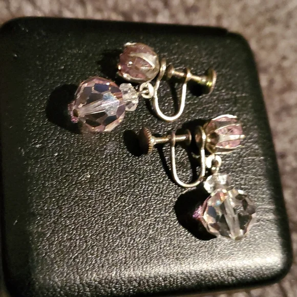 Vintage clip on earrings - Picture 6 of 7